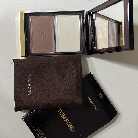 Tom ford shade and illuminate 02 intensity two - Picture 4 of 4